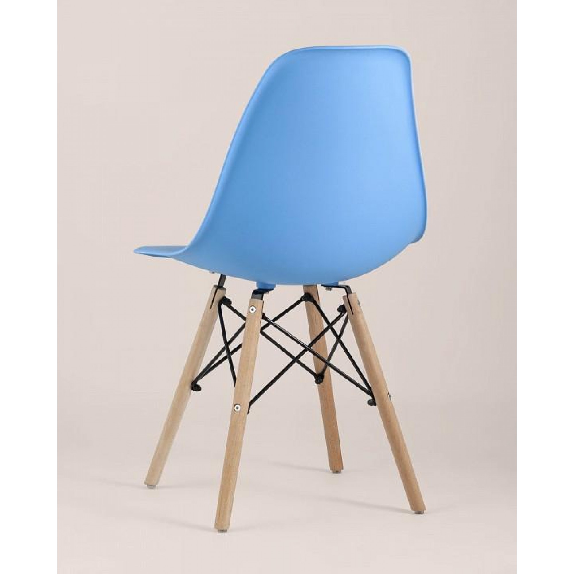 Набор из 4 стульев Eames    SGR_Y801-light-blue-X4